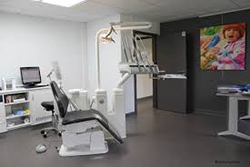 Centre bucco-dentaire à Janzé