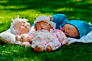 diversion poupées alzheimer bébés