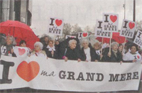 Mamifestation des grands mères le 4 mars 2012 - photo matin plus
