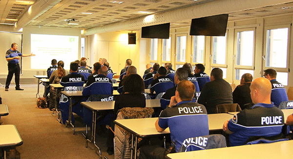 la police se forme à l'aide alzheimer en suisse